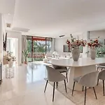 Vacation I La Alzambra Peaceful Hideaway With Sea Views, Close To Puerto Banus, Large Communal Pool, Luxury Renovated Interiors, Sun-drenched Terrace Nyaraló Marbella
