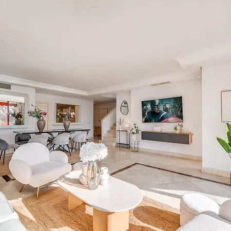 Vacation I La Alzambra Peaceful Hideaway With Sea Views *