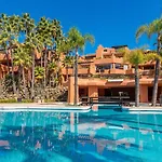 Holiday home Vacation I La Alzambra Peaceful Hideaway With Sea Views, Close To Puerto Banus, Large Communal Pool, Luxury Renovated Interiors, Sun-drenched Terrace