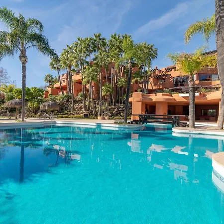Vacation I La Alzambra Peaceful Hideaway With Sea Views, Close To Puerto Banus, Large Communal Pool, Luxury Renovated Interiors, Sun-drenched Terrace