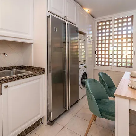Сasa de vacaciones Vacation I La Alzambra Peaceful Hideaway With Sea Views Marbella