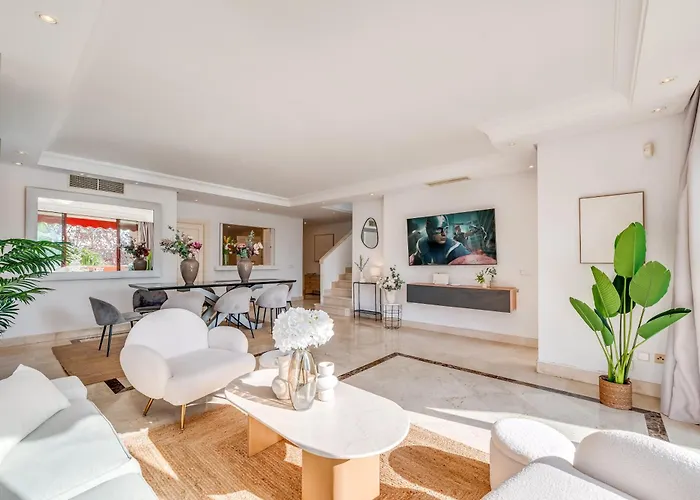 Vacation I La Alzambra Peaceful Hideaway With Sea Views *