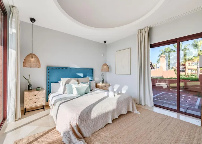 Semesterbostad Vacation I La Alzambra Peaceful Hideaway With Sea Views