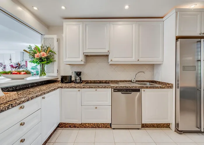 Vacation I La Alzambra Peaceful Hideaway With Sea Views Semesterbostad *